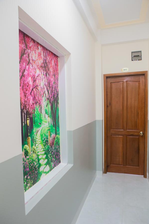 Trieu Hoang Hotel Quy Nhon Exterior photo