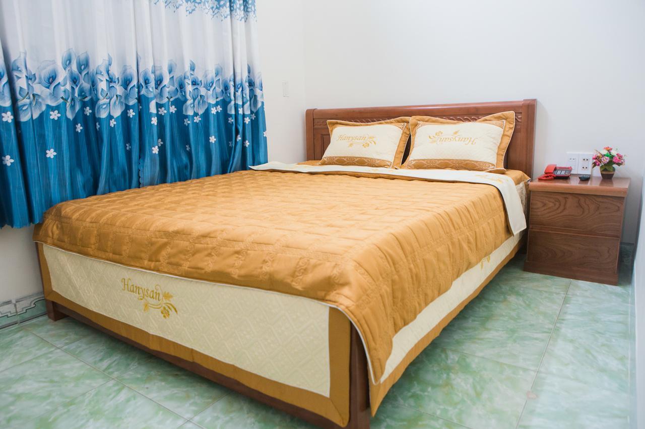 Trieu Hoang Hotel Quy Nhon Exterior photo