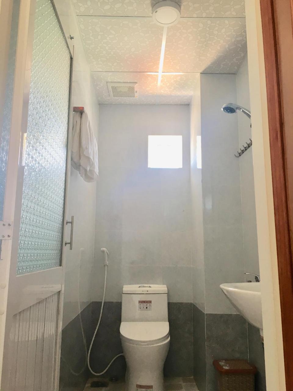 Trieu Hoang Hotel Quy Nhon Exterior photo
